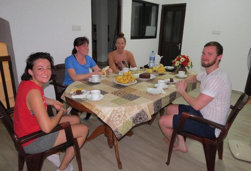 فندق Sailors Mirissa