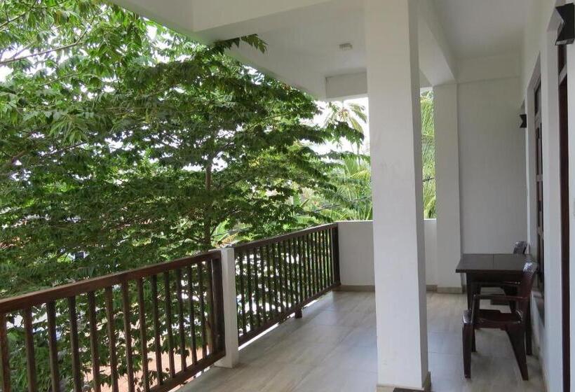 فندق Sailors Mirissa