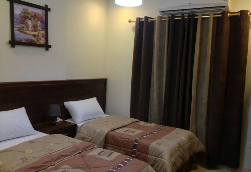 Отель Shoroq Al Nama Tower