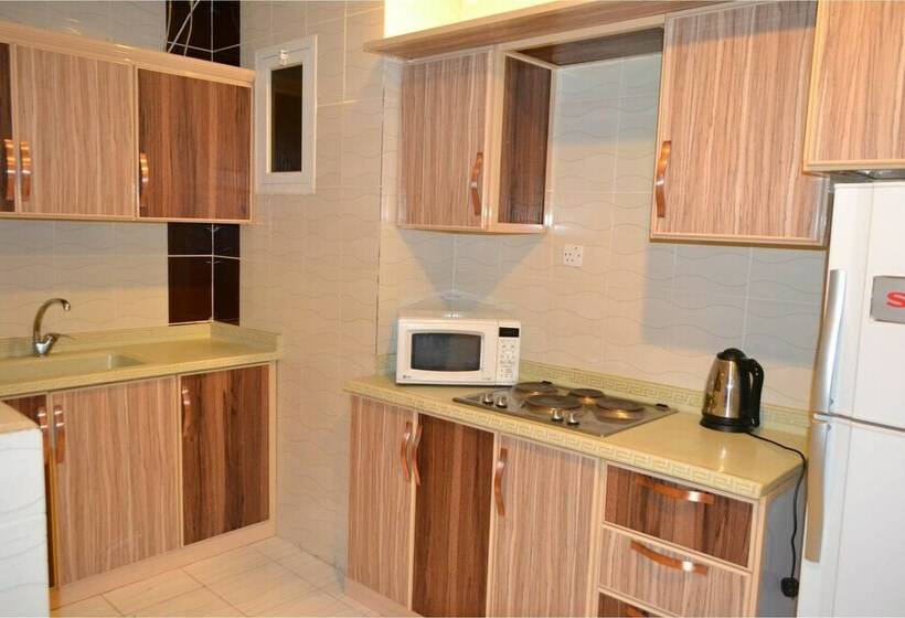 בית מלון כפרי Shoroq Al Nama Tower