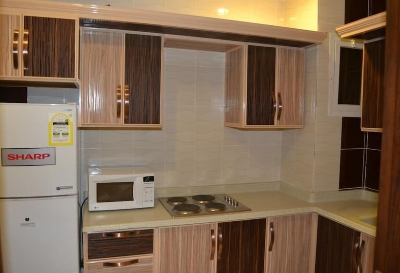 בית מלון כפרי Shoroq Al Nama Tower