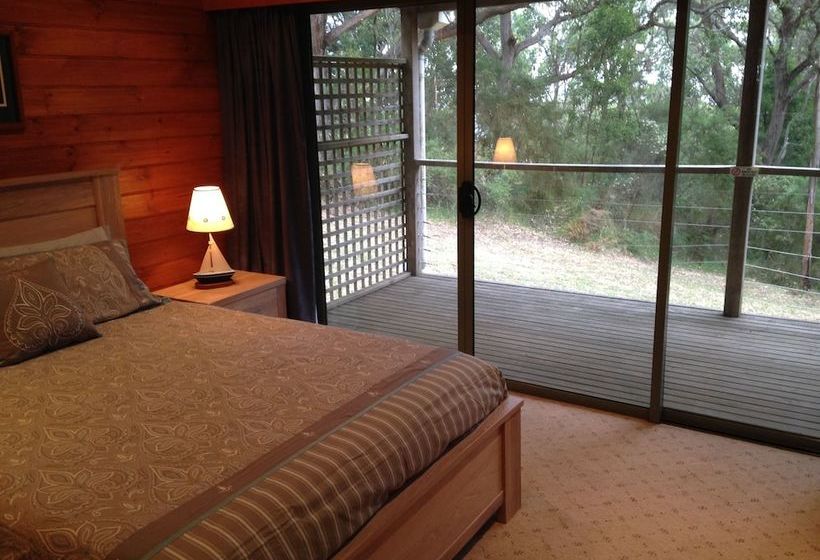 Отель Southern Anchorage Retreat