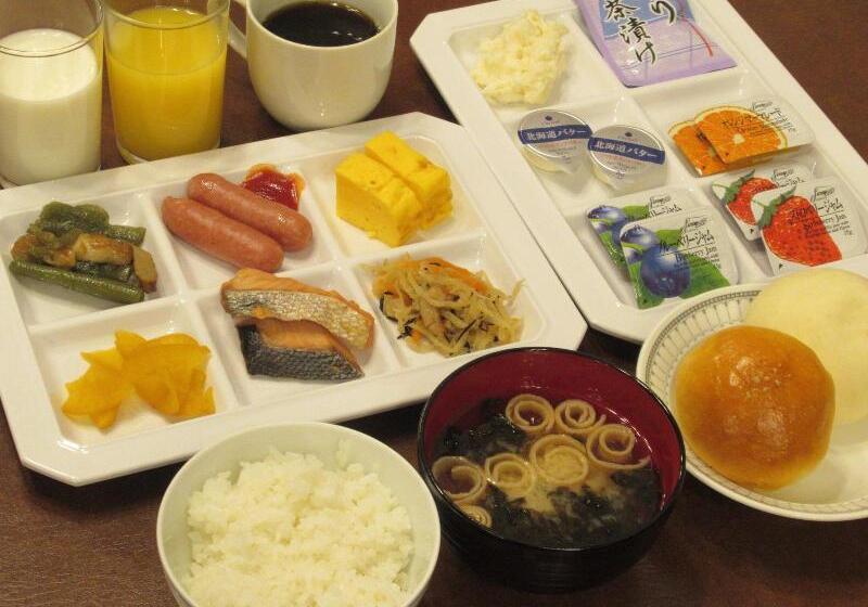 Отель Tomakomai Green Hills