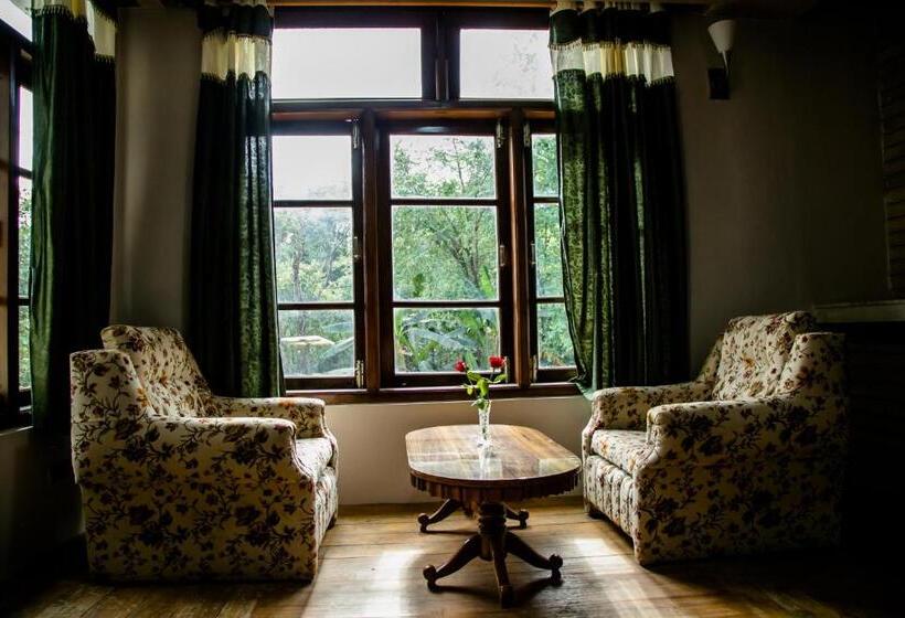 منتجع Niraamaya Retreats Aradura Kohima