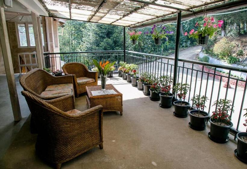 منتجع Niraamaya Retreats Aradura Kohima