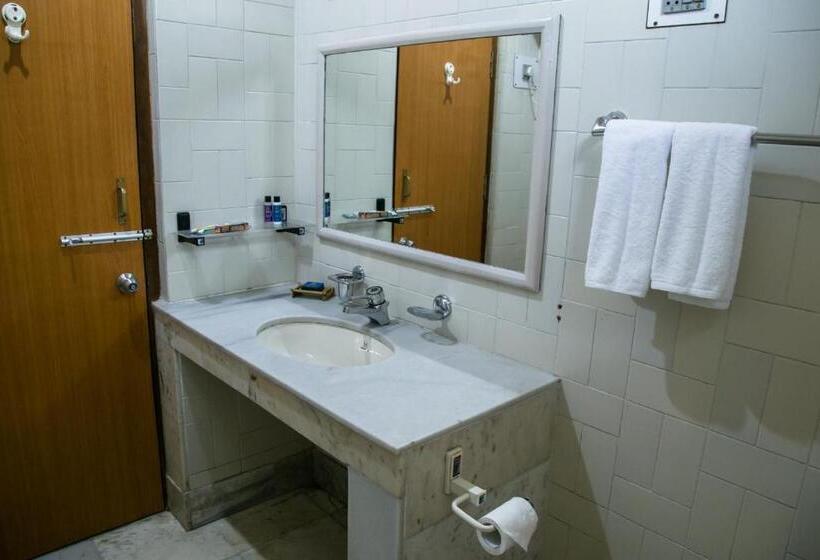 منتجع Niraamaya Retreats Aradura Kohima