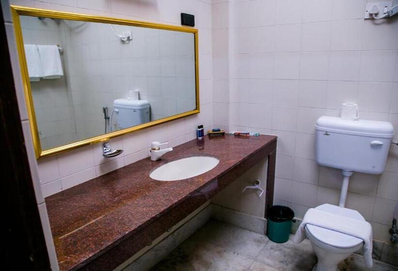 منتجع Niraamaya Retreats Aradura Kohima