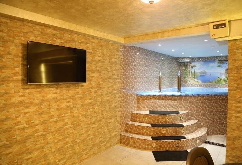 Skazka Vostoka   Hostel