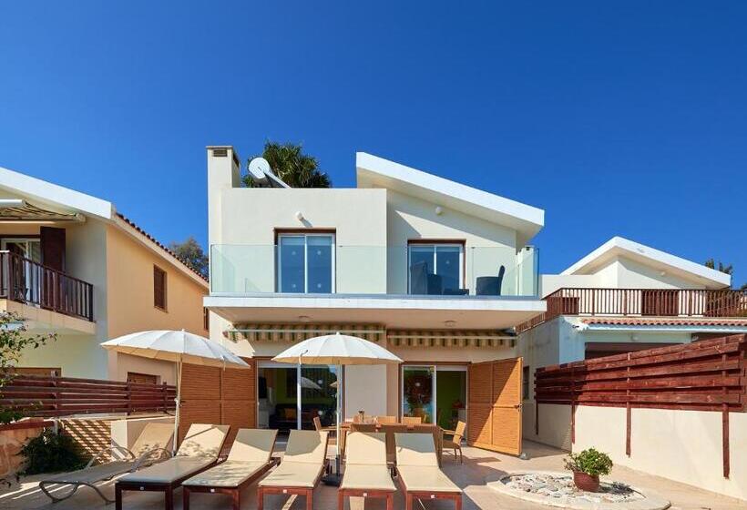 Villa Azura Sunrise By Ezoria Villas