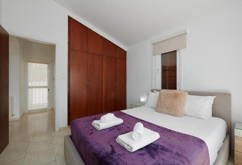 Villa Azura Sunrise By Ezoria Villas