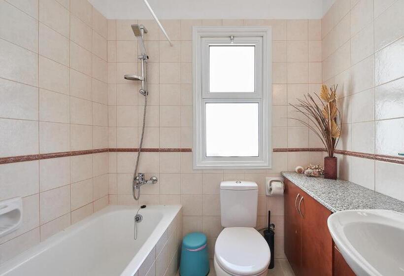 Villa Azura Sunrise By Ezoria Villas