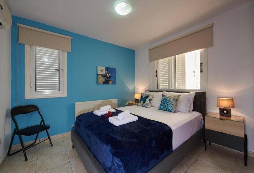 Villa Azura Sunrise By Ezoria Villas