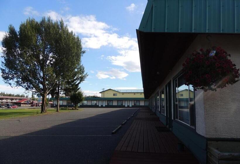 100 Mile Motel & Rv Park