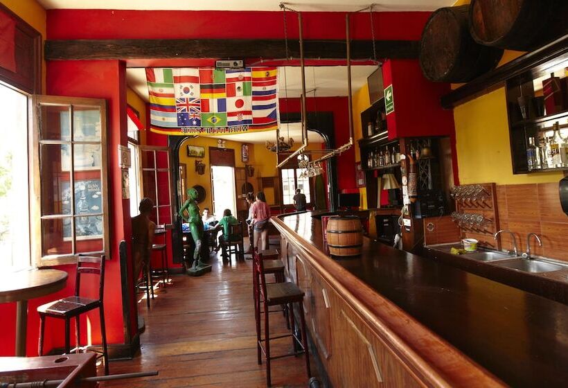 فندق صغير Flying Dog Lima B&b