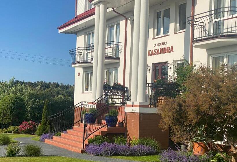 تختخواب و صبحانه La Residence Kasandra