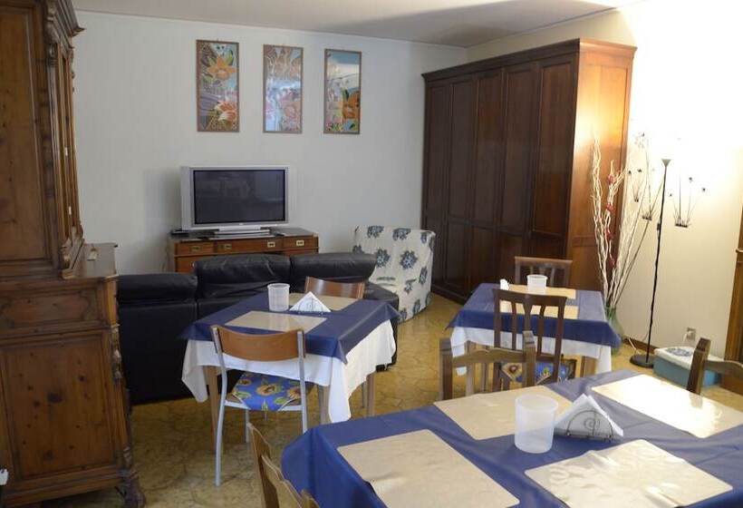 تختخواب و صبحانه Mel Affittacamere