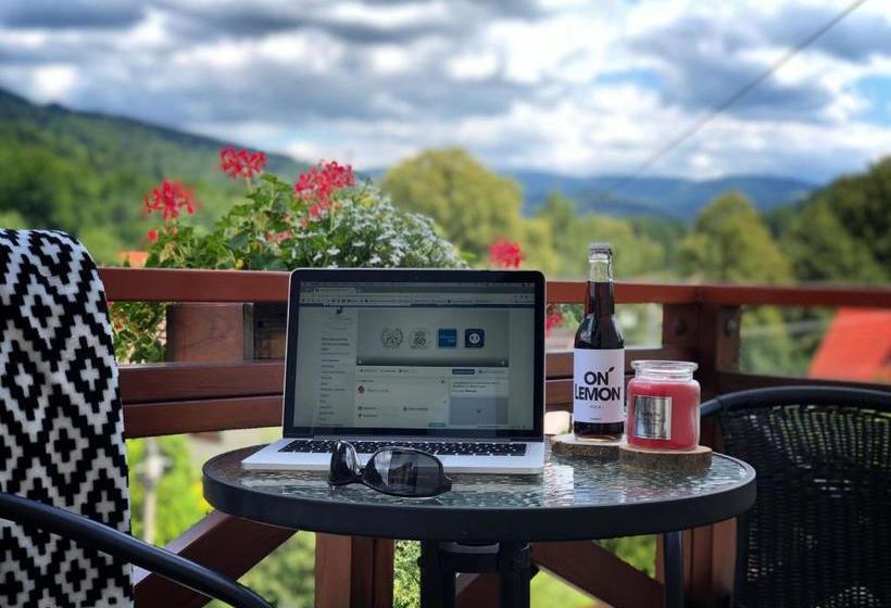 Rezydencja Pod Ochorowiczówką B&b