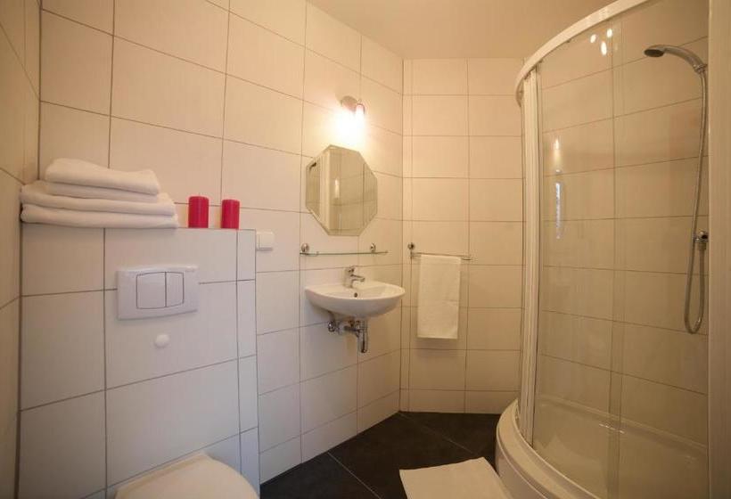 Rezydencja Pod Ochorowiczówką B&b