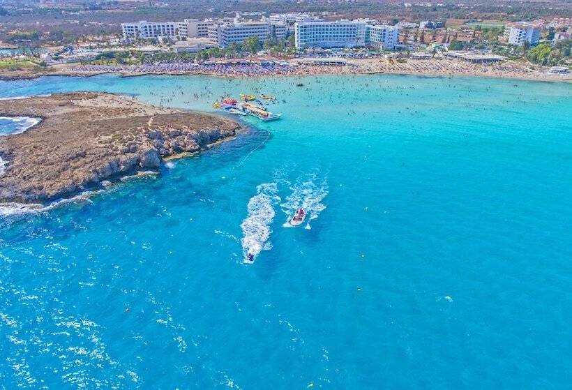 Chrysomare Beach Hotel & Resort