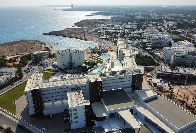 Chrysomare Beach Hotel & Resort