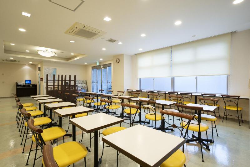 Отель Econo Tsu Station