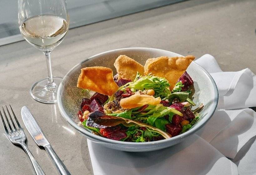 هتل Element Melbourne Richmond