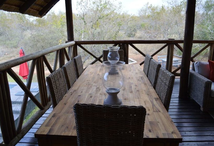 ホテル Erdvark 3950