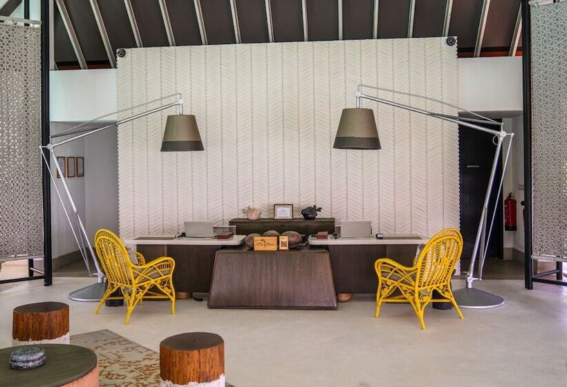 호텔 Intercontinental Maldives Maamunagau Resort With Club Benefits Ihg