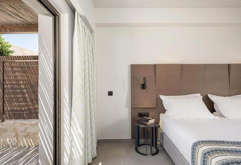 Kakkos Beach Hotel   Adults Only