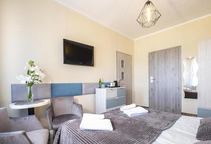 בית מלון כפרי Max Health Resort Spa