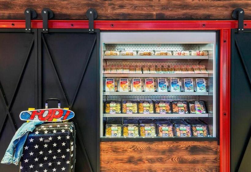 هتل Moxy Katowice Airport