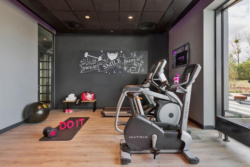 هتل Moxy Katowice Airport