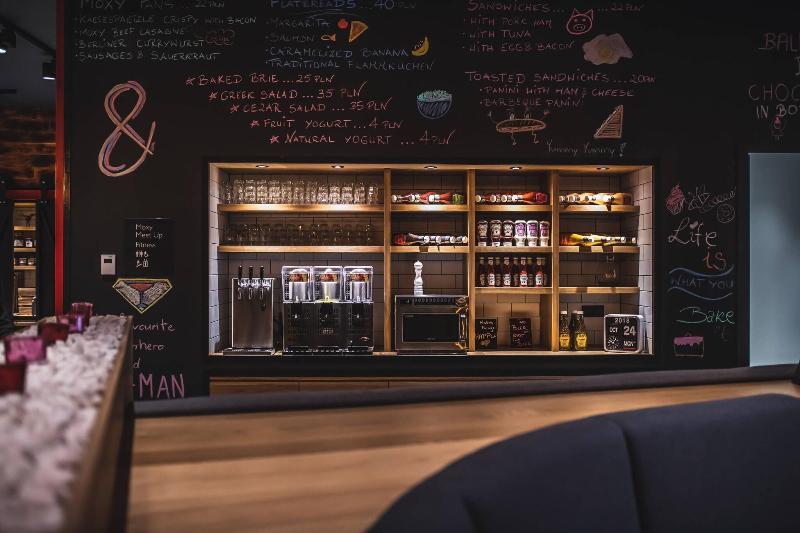 هتل Moxy Katowice Airport