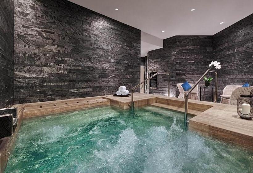 호텔 Pullman Ciawi Vimala Hills Resort