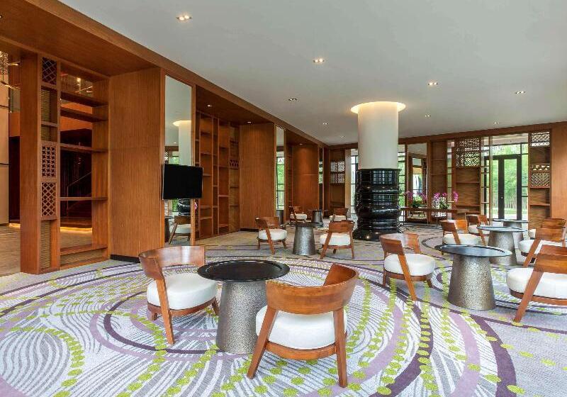 هتل Pullman Ciawi Vimala Hills Resort