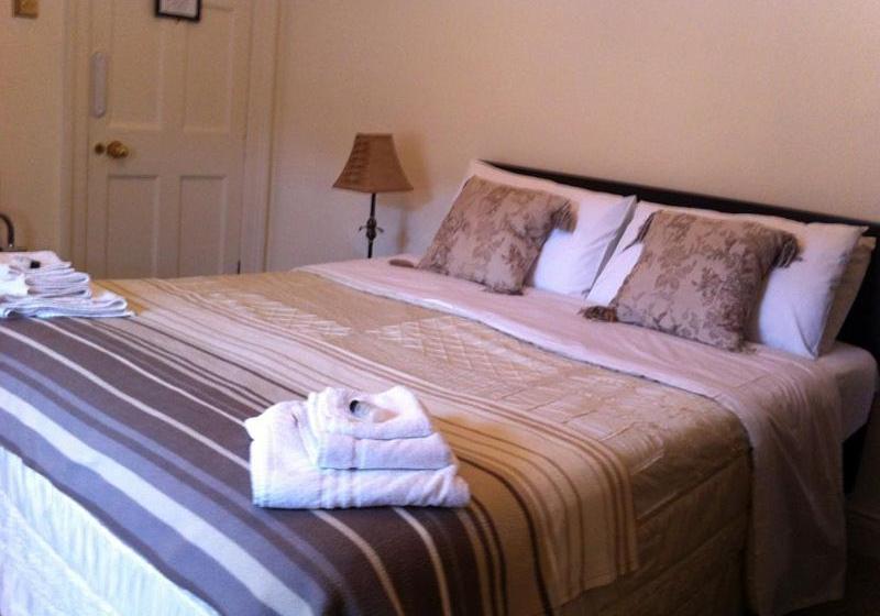 פנסיון Carlingford House Town House Accommodation A91 Ty06