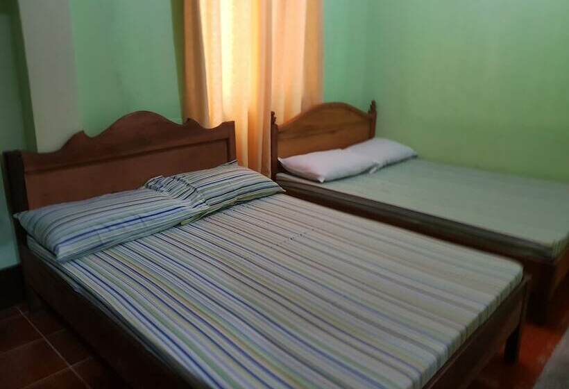 Pensiune Desiree S Lodge And Transient House, Baler Aurora