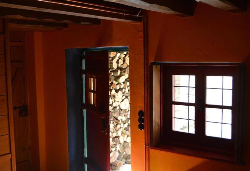 Anemi Country Cottage Inn