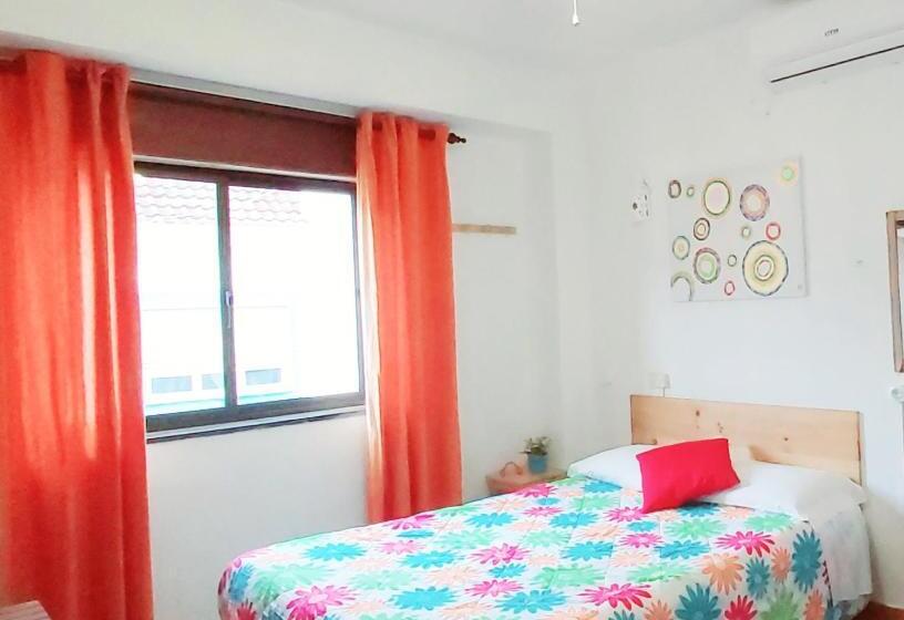 تختخواب و صبحانه Residencia Do Parque