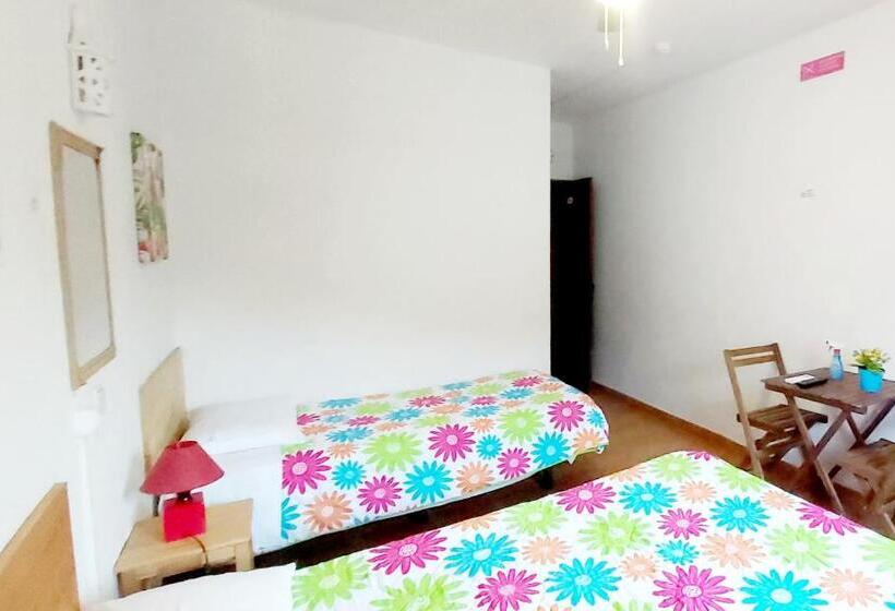 تختخواب و صبحانه Residencia Do Parque