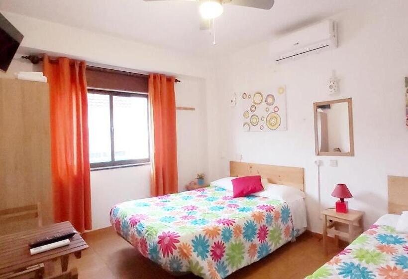 تختخواب و صبحانه Residencia Do Parque