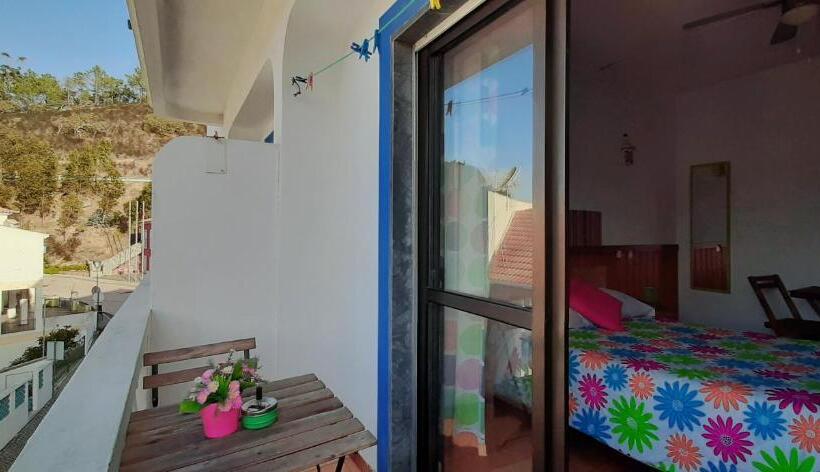 تختخواب و صبحانه Residencia Do Parque