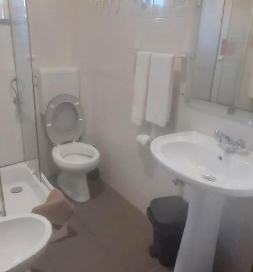 تختخواب و صبحانه Residencia Do Parque