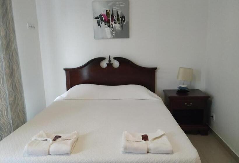 Costa & Isaias Apartamentos