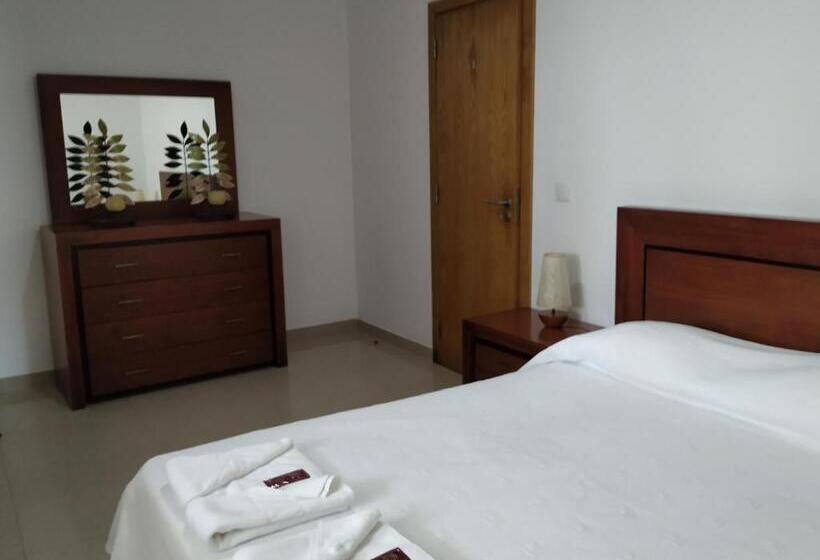 Costa & Isaias Apartamentos