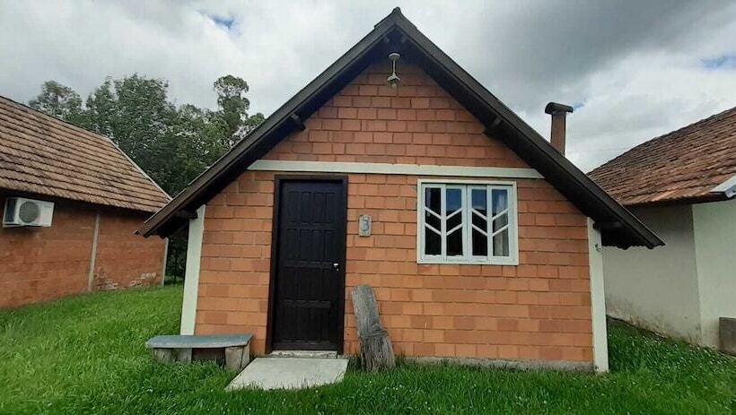 פונדק Refúgio Do Lago