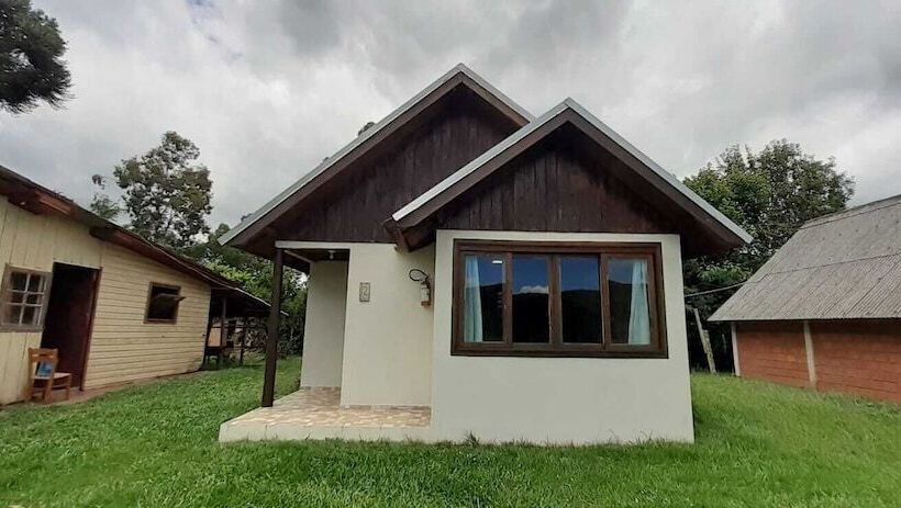 פונדק Refúgio Do Lago