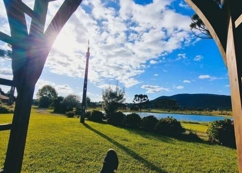 פונדק Refúgio Do Lago