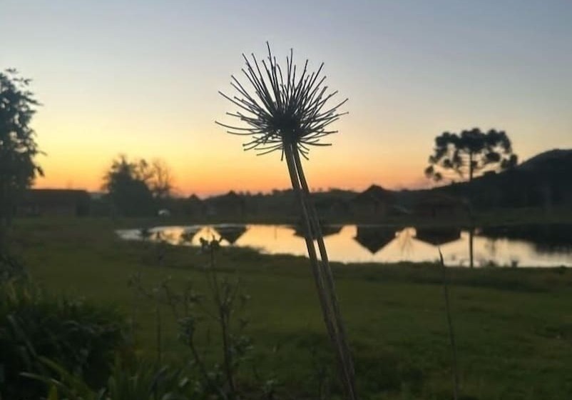 פונדק Refúgio Do Lago