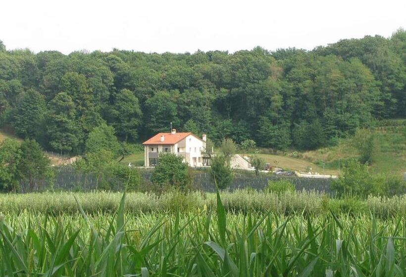 فندق Agriturismo Casamela